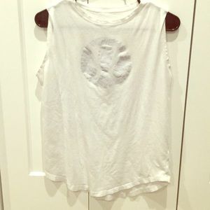 Lululemon muscle tank